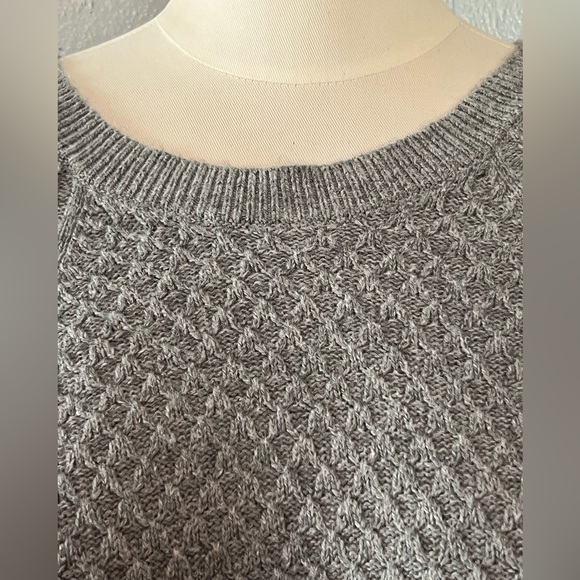 LOFT crew neck cable knit sweater, cotton and wool, size Medium - Picture 2 of 7